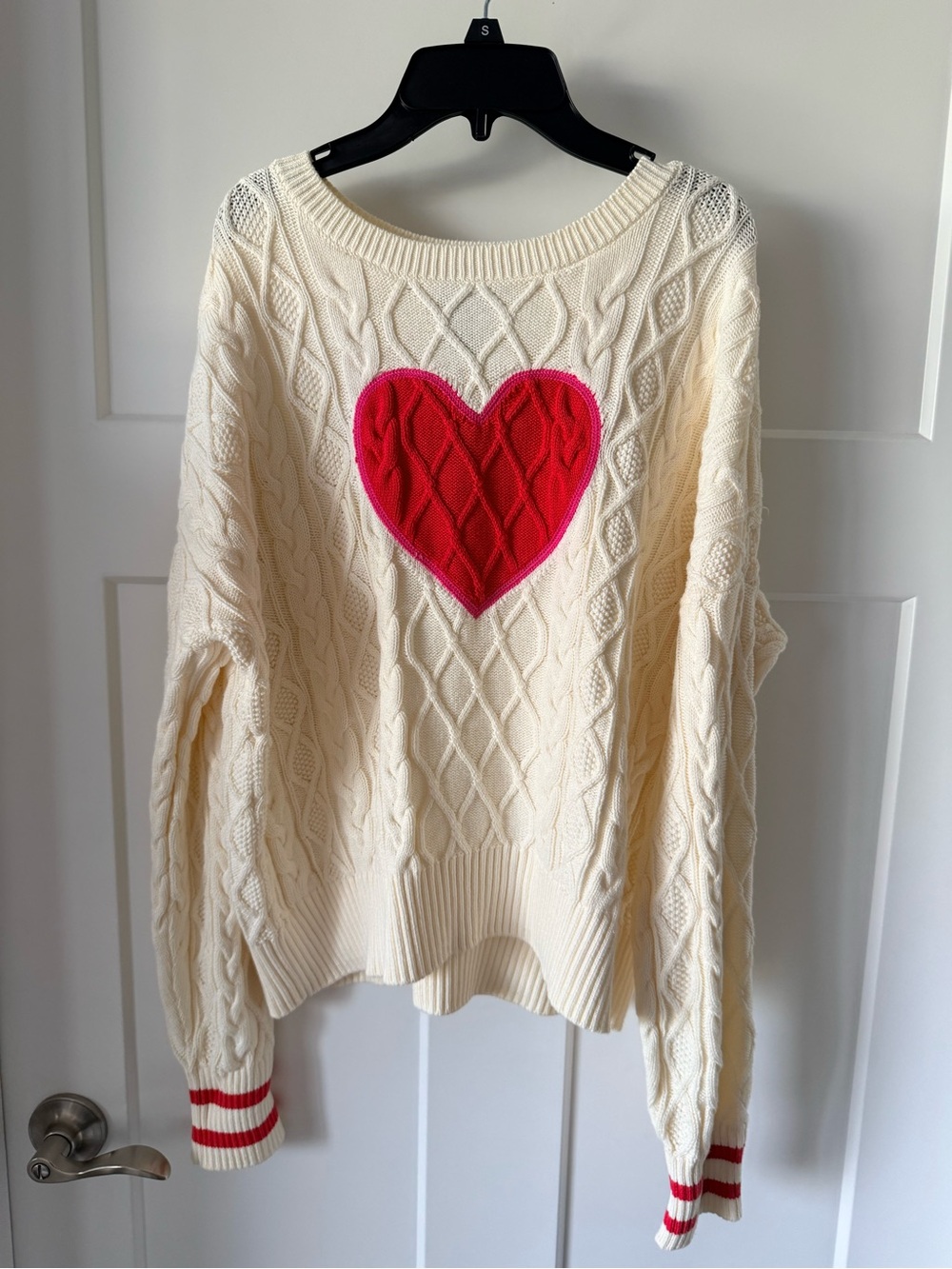 Lands End Cream Cable-Knit Sweater with Red Heart Size XL